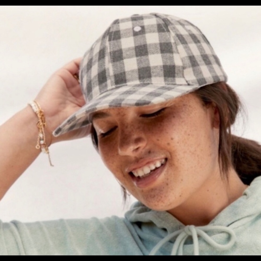 Cocus pocus Buffalo check hat - Picture 3 of 5